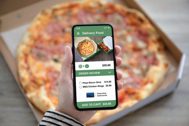 phone with online ordering a pizze